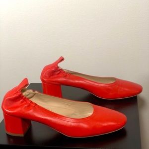 EVERLANE DAY HEEL PATENT LEATHER IN BRIGHT RED